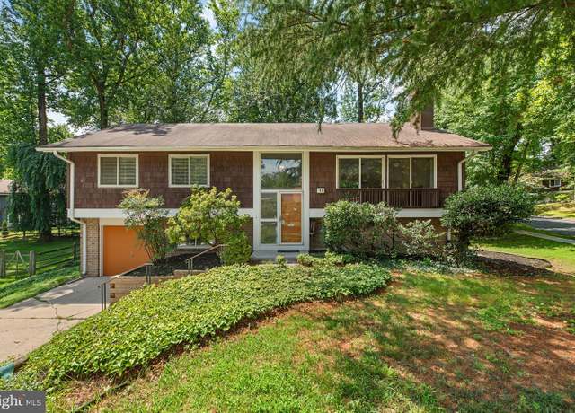 Property at 13 Farsta Ct, Rockville, MD 20850, 4 beds, 3 baths