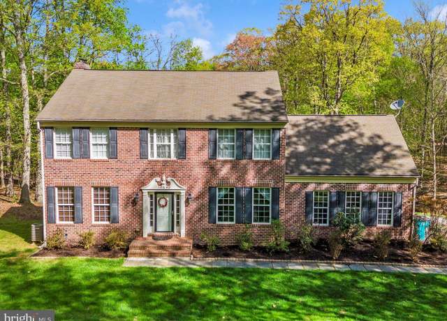 Property at 18640 Outpost Rd, Keedysville, MD 21756, 4 beds, 3.5 baths