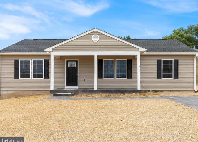 Property at 13 Taliaferro Ave, Hancock, MD 21750, 4 beds, 3 baths