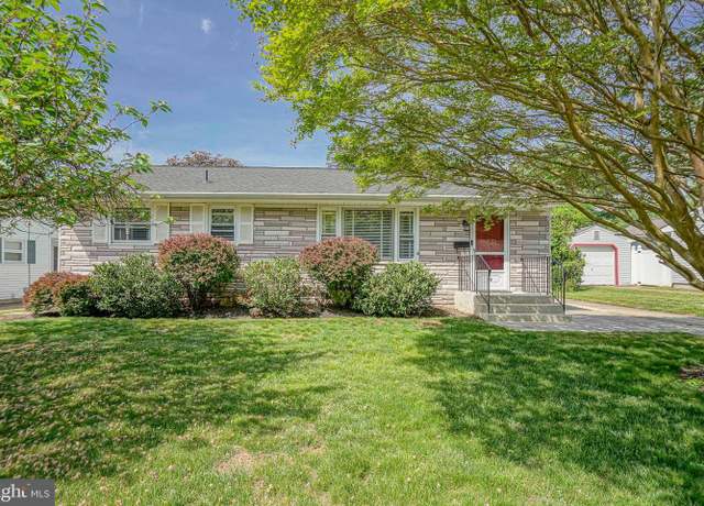 Property at 30 Nassau Rd, Lumberton, NJ 08048, 3 beds, 1 bath