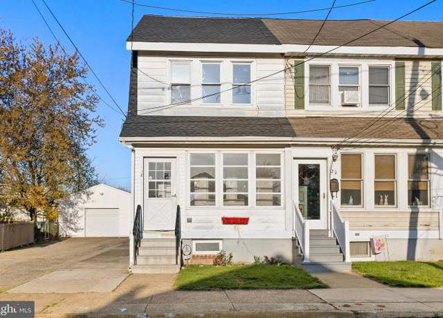 Property at 18 Elizabeth Ave, Hamilton, NJ 08610, 2 beds, 1 bath