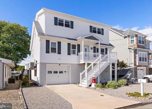 Property at 121 E Brig, Little Egg Harbor Twp, NJ 08087, 4 beds, 2 baths