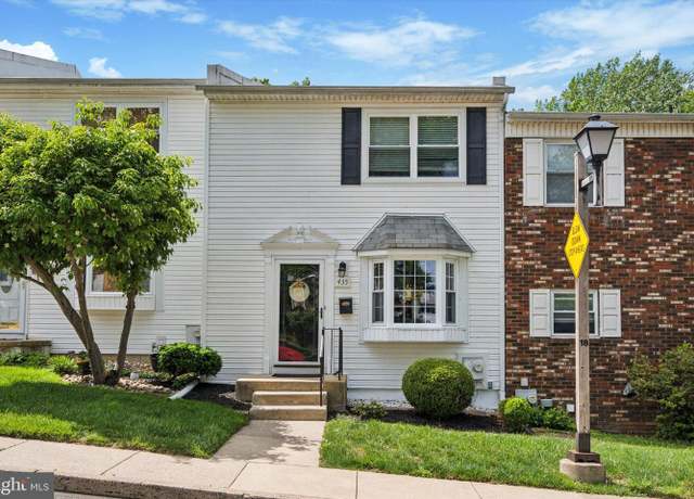 Property at 435 N Mount Vernon Cir, Bensalem, PA 19020, 2 beds, 1.5 baths