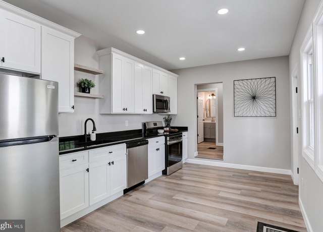 Property at 157 S 4th St, Steelton, PA 17113, 3 beds, 1.5 baths