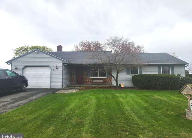 Property at 2464 Mount Pleasant Rd, Mount Joy, PA 17552, 3 beds, 2.5 baths
