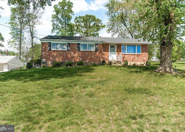 Property at 3205 Sharon Ln, Norristown, PA 19403, 3 beds, 1.5 baths