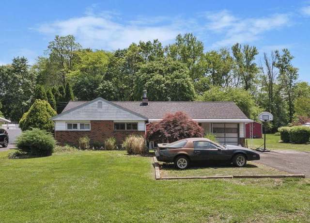 Property at 308 N Wales Rd, North Wales, PA 19454, 3 beds, 1.5 baths
