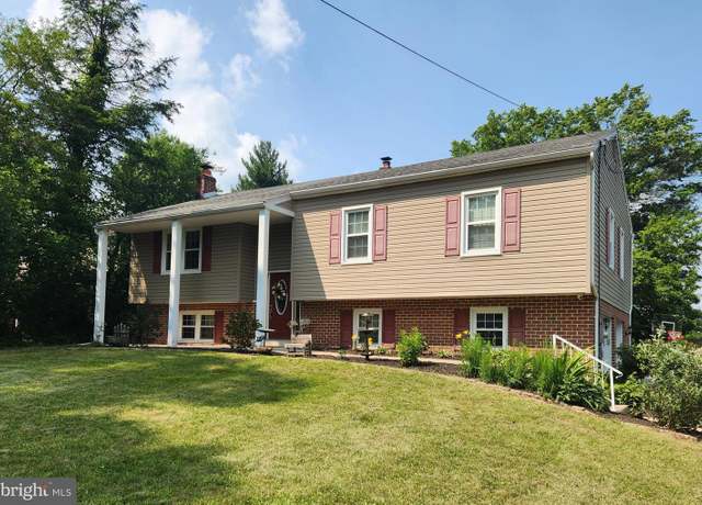 Property at 295 E Moyer Rd, Pottstown, PA 19464, 3 beds, 3 baths