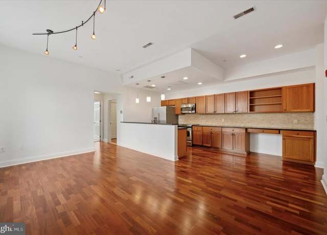 Property at 1 Academy Cir #324, Philadelphia, PA 19146, 2 beds, 1 bath
