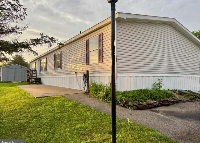 Property at 701 Cassel Rd #105, Manchester, PA 17345, 4 beds, 2 baths