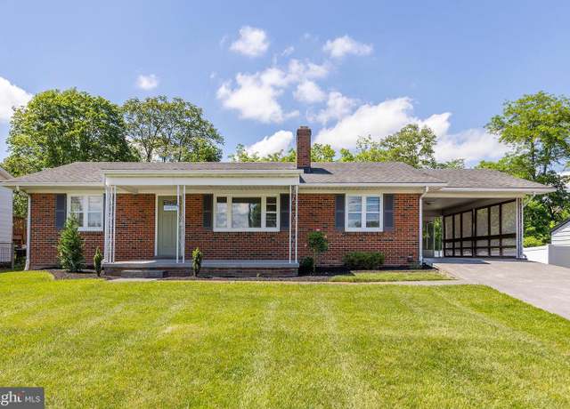 Property at 124 Wilkins Dr, Winchester, VA 22602, 3 beds, 2.5 baths