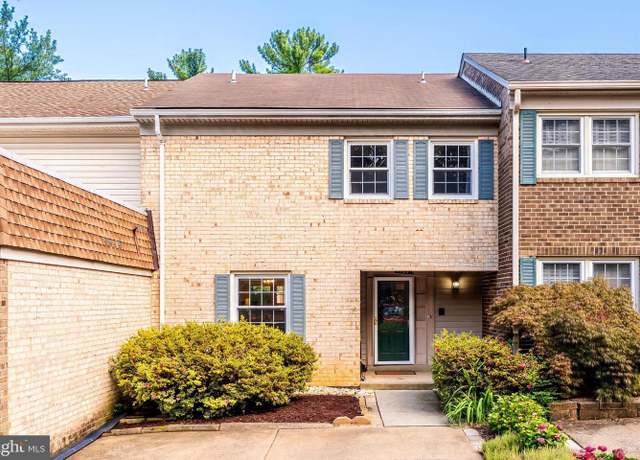 Property at 1123 Moorefield Hill Ct SW, Vienna, VA 22180, 3 beds, 3.5 baths