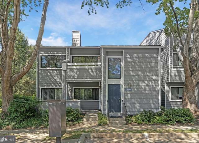 Property at 1964-B Villaridge Dr, Reston, VA 20191, 2 beds, 1 bath