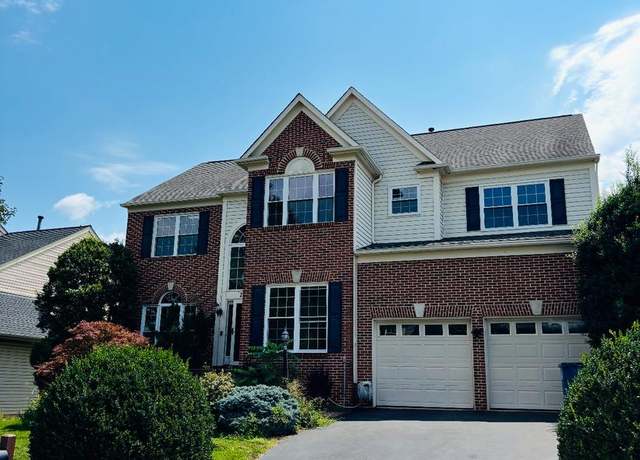 Property at 21314 Fultonham Cir, Ashburn, VA 20147, 5 beds, 3.5 baths