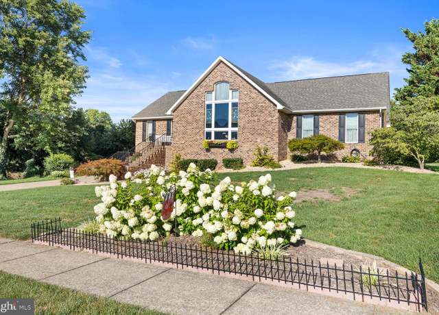 Property at 9851 Woodbine Way, New Market, VA 22844, 3 beds, 3 baths