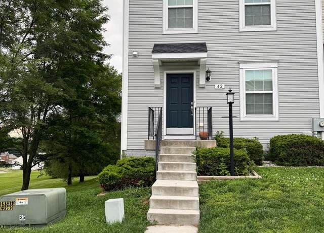 Property at 42 Britania Ct, Martinsburg, WV 25405, 3 beds, 2.5 baths