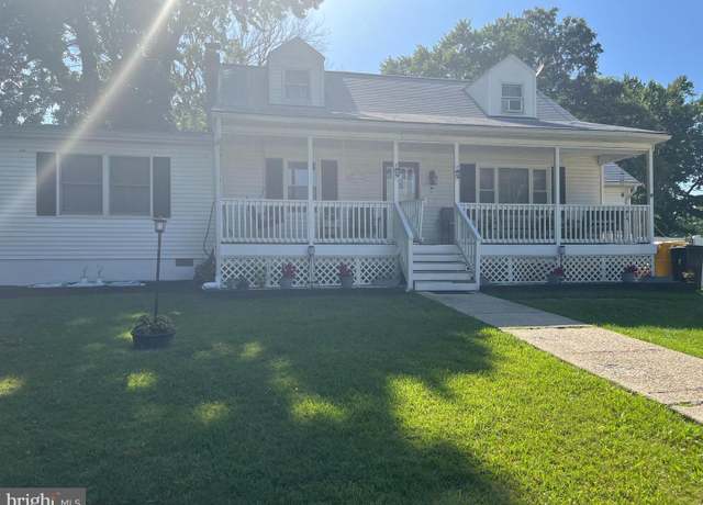 Property at 1002 Lee Rd, Glen Burnie, MD 21061, 4 beds, 3 baths