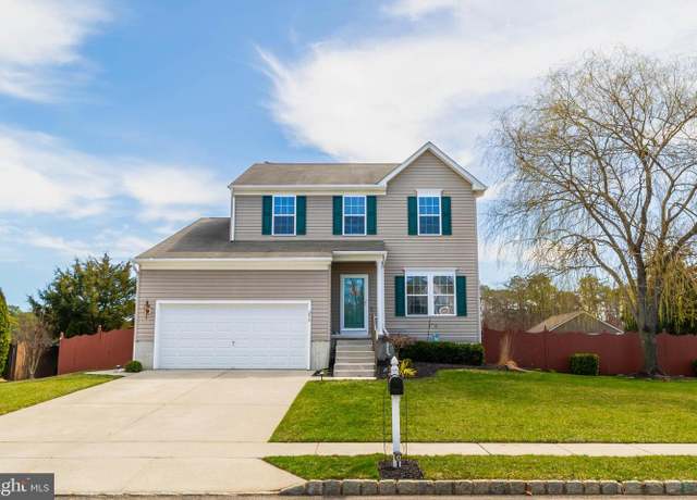 Property at 250 Sea Pine Dr, Egg Harbor Township, NJ 08234, 4 beds, 2.5 baths