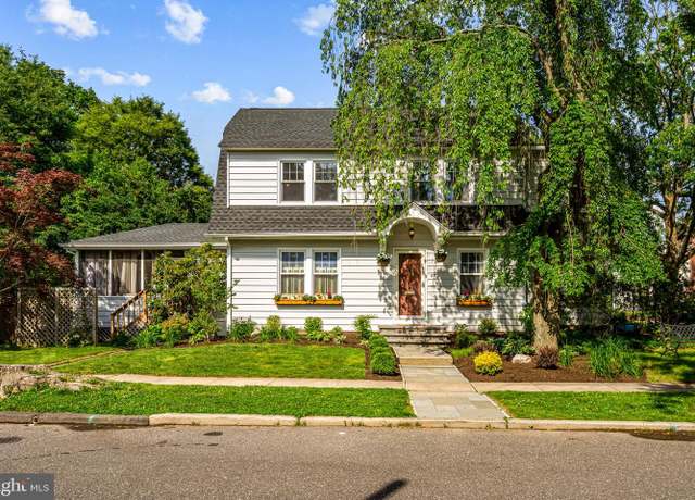 Property at 201 Locust St, Moorestown, NJ 08057, 4 beds, 2.5 baths