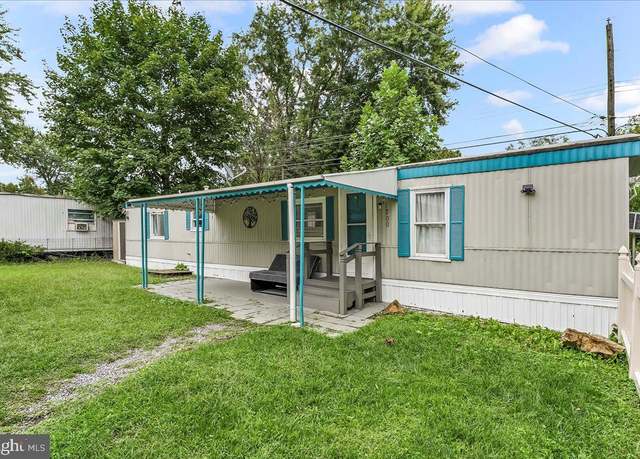 Property at 1200 Broadway Ave, Reading, PA 19606, 2 beds, 1 bath