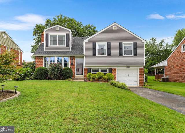 Property at 428 Melvin Dr, Brookhaven, PA 19015, 4 beds, 2.5 baths
