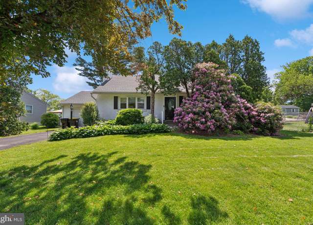 Property at 207 Grant Ave, Horsham, PA 19044, 3 beds, 2 baths