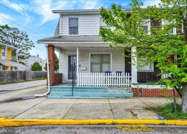 Property at 601 Girard Ave, York, PA 17403, 5 beds, 2 baths