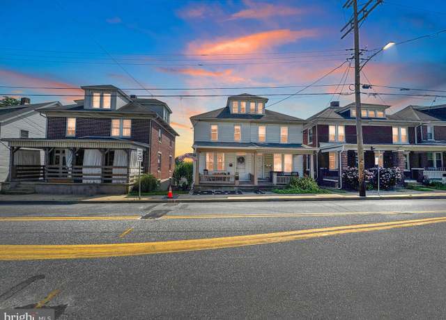 Property at 268 N Main St, Red Lion, PA 17356, 4 beds, 2 baths