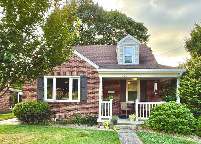 Property at 108 N Oxford St, York, PA 17402, 3 beds, 1 bath