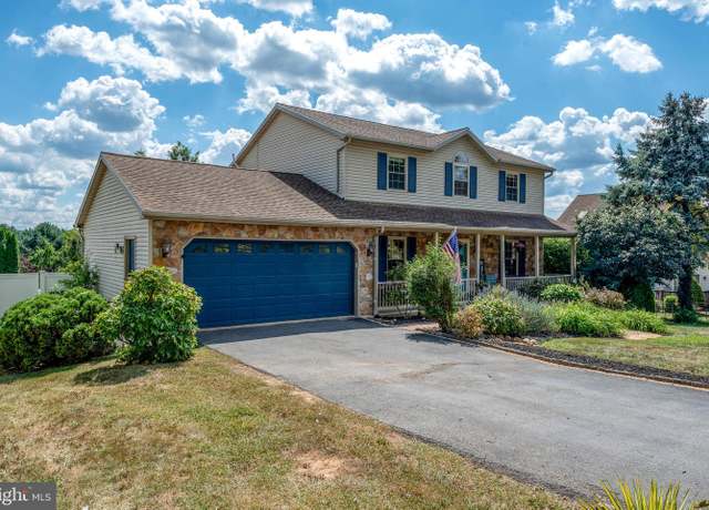 Property at 3606 Coventry Ct, York, PA 17406, 3 beds, 2.5 baths