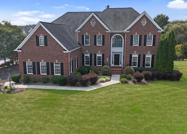 Property at 7293 Reese Ct, Warrenton, VA 20187, 5 beds, 5.5 baths