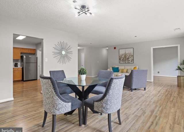 Property at 3713 S George Mason Dr Unit T2W, Falls Church, VA 22041, 3 beds, 2.5 baths