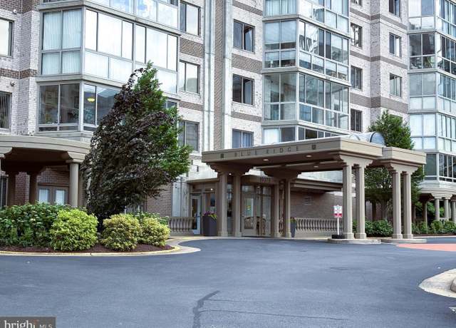 Property at 19375 Cypress Ridge Ter #212, Leesburg, VA 20176, 3 beds, 2 baths