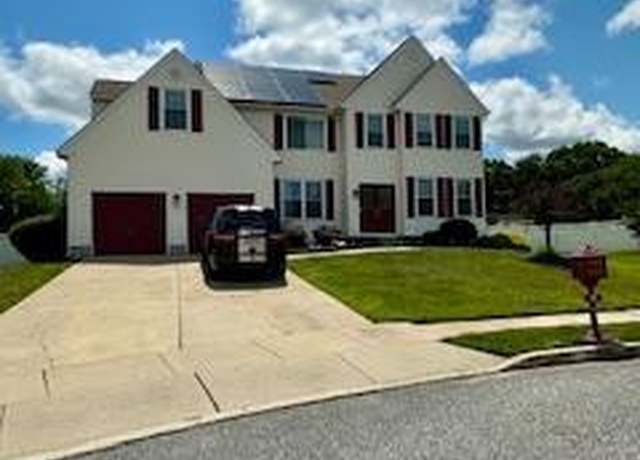 Property at 38 Chestertown Rd, Sicklerville, NJ 08081, 4 beds, 2.5 baths