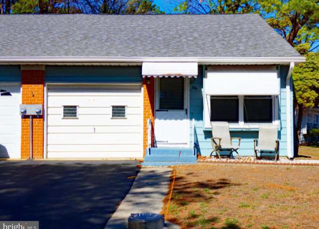Property at 28 Monticello Dr Unit B, Manchester, NJ 08759, 2 beds, 1.5 baths