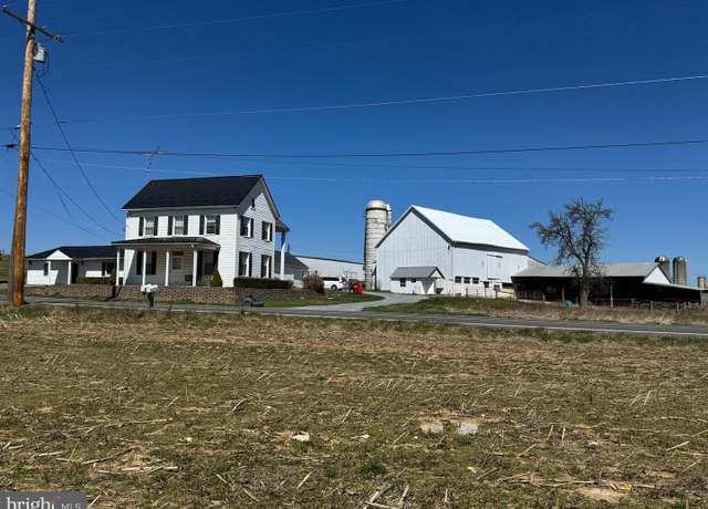 Property at 1423 Mason Dixon Rd, Greencastle, PA 17225, 4 beds, 3 baths