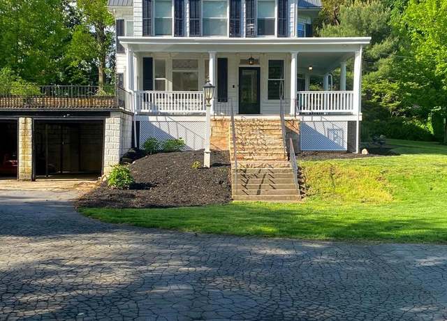 Property at 2027 Lincoln Way East, Chambersburg, PA 17202, 5 beds, 4 baths