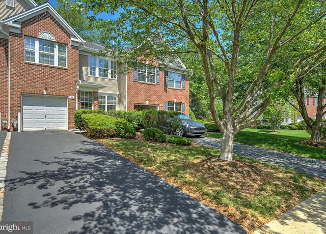 Property at 26 Simons Way, Huntingdon Valley, PA 19006, 3 beds, 2.5 baths