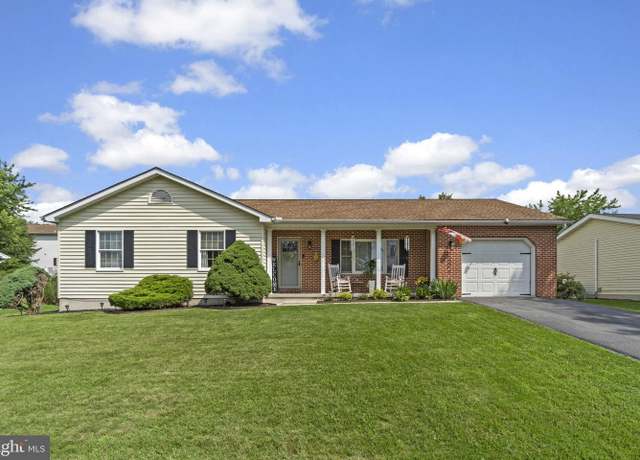 Property at 12 Garden Ln, Hanover, PA 17331, 3 beds, 2 baths