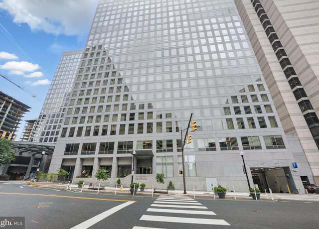 Property at 1111 19th St N #2108, Arlington, VA 22209, 2 beds, 2 baths