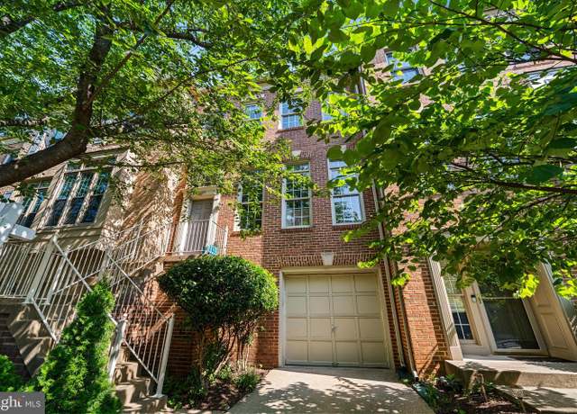 Property at 4689 Kirkpatrick Ln, Alexandria, VA 22311, 3 beds, 3.5 baths