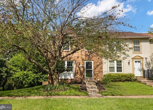 Property at 3921 Plum Run Ct, Fairfax, VA 22033, 3 beds, 3.5 baths