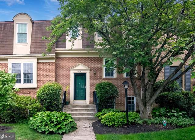 Property at 10147 Valentino Dr, Oakton, VA 22124, 4 beds, 3.5 baths