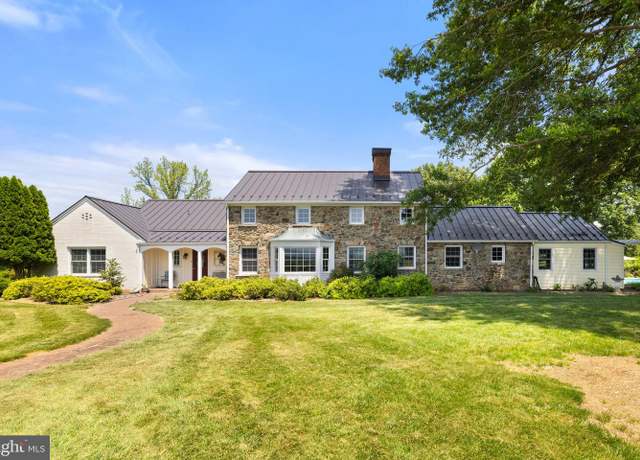 Property at 20400 Beaverdam Bridge Rd, Purcellville, VA 20132, 3 beds, 3 baths