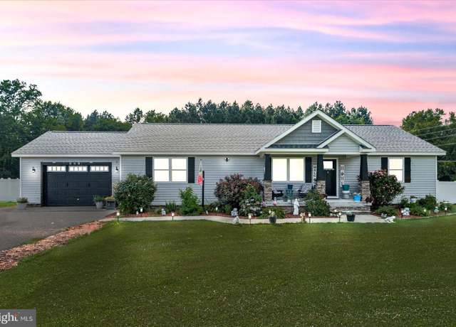 Property at 307 Beacon Ct, Montross, VA 22520, 3 beds, 2 baths