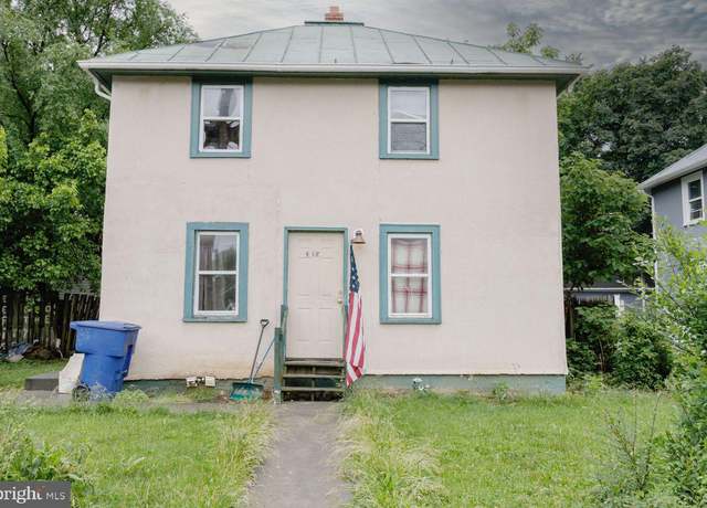 Property at 305 Prospect St, Front Royal, VA 22630, 3 beds, 1 bath