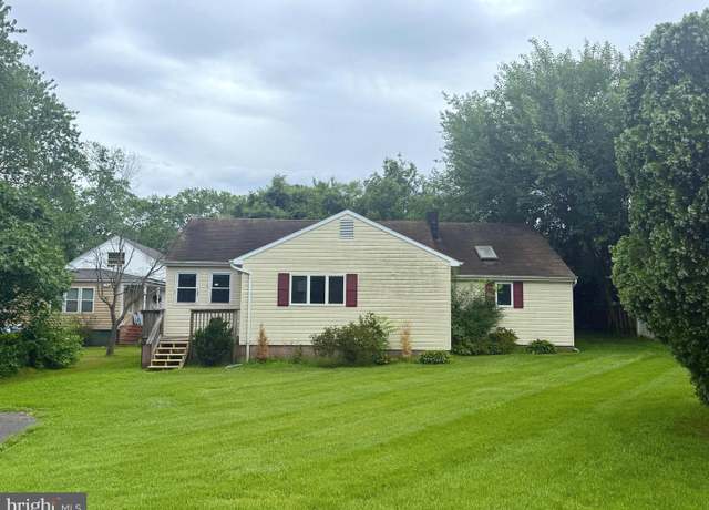 Property at 215 Langley Ln, Solomons, MD 20688, 3 beds, 3 baths