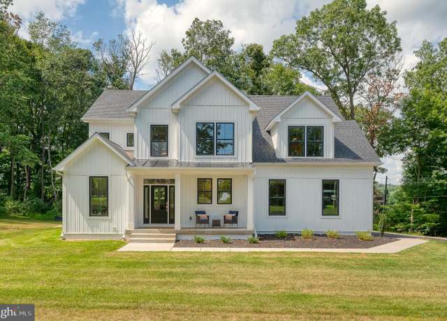 Property at 2001 Clover Dr, Finksburg, MD 21048, 4 beds, 3.5 baths