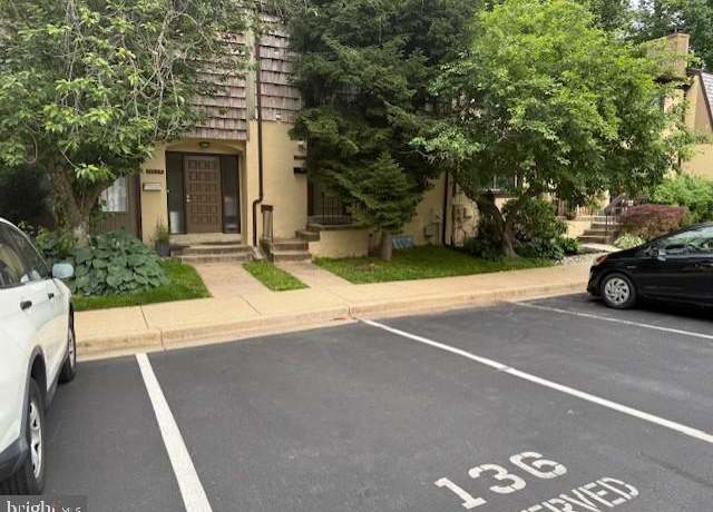 Property at 10627 Muirfield Dr, Potomac, MD 20854, 3 beds, 3 baths