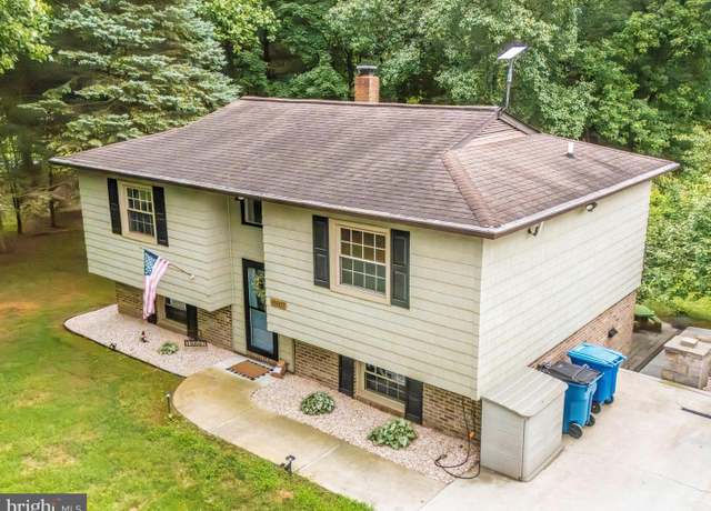 Property at 18807 Manor Church Rd, Boonsboro, MD 21713, 3 beds, 1.5 baths